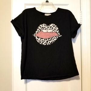 EUC Saints & Hearts Shirt Size M.